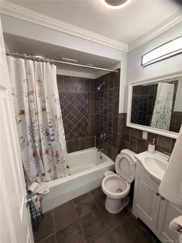 $2,800 | 7 Roosevelt Avenue, Unit 5, Middletown, NY 10940