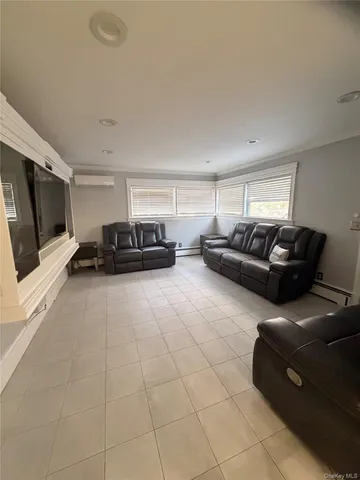 $2,800 | 7 Roosevelt Avenue, Unit 5, Middletown, NY 10940