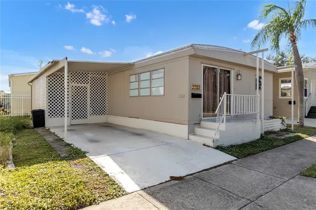$65,000 | 1709 21st Avenue West, Bradenton, FL 34205