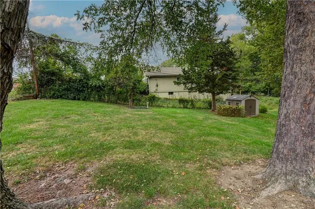 $298,000 | 4100 North Tracy Avenue, Kansas City, MO 64116