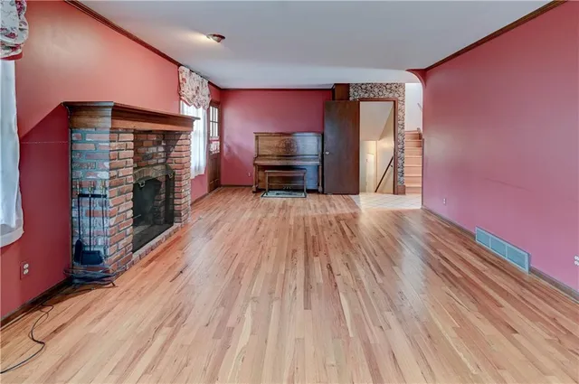 $298,000 | 4100 North Tracy Avenue, Kansas City, MO 64116