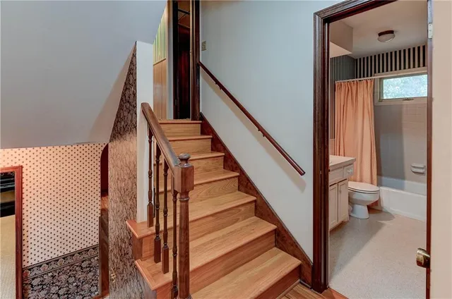 $298,000 | 4100 North Tracy Avenue, Kansas City, MO 64116