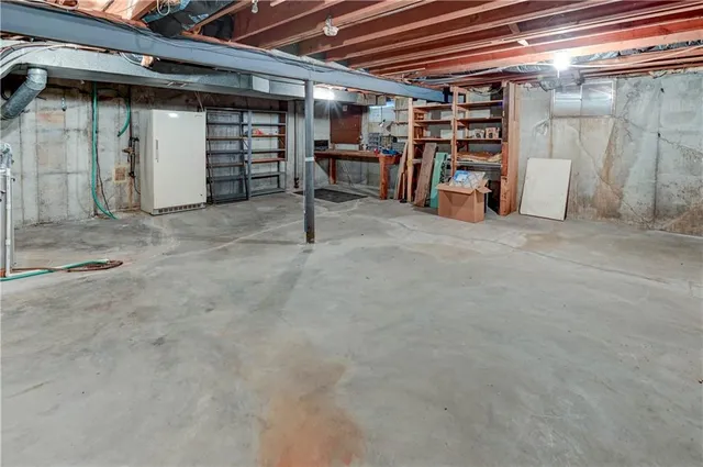 $298,000 | 4100 North Tracy Avenue, Kansas City, MO 64116