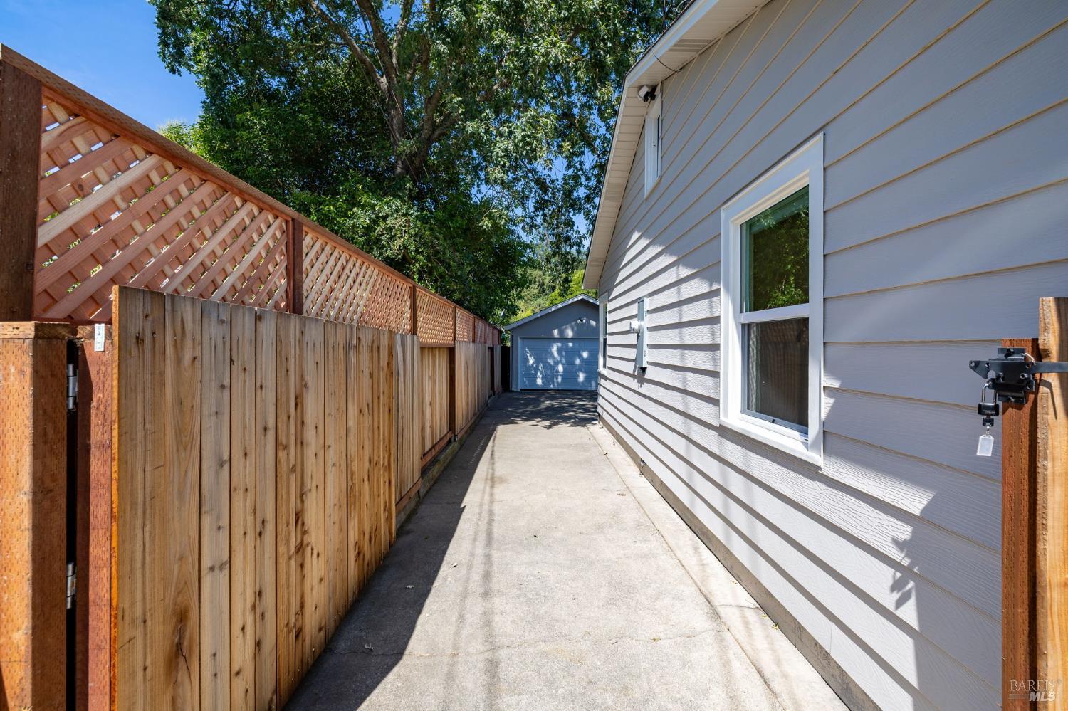 2211 Humboldt Street Santa Rosa, CA 95404 - Photo 37 of 52