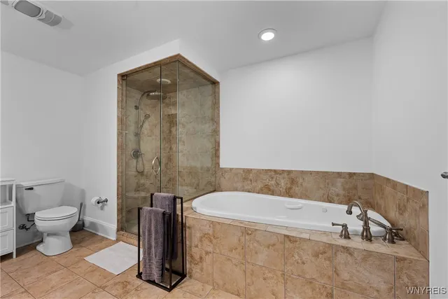 $599,000 | 132 Lakefront Boulevard, Unit 404, Buffalo, NY 14202