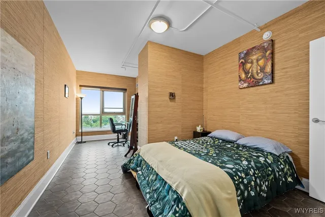 $599,000 | 132 Lakefront Boulevard, Unit 404, Buffalo, NY 14202