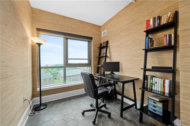 $599,000 | 132 Lakefront Boulevard, Unit 404, Buffalo, NY 14202