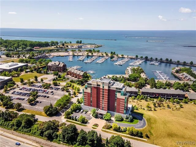 $599,000 | 132 Lakefront Boulevard, Unit 404, Buffalo, NY 14202