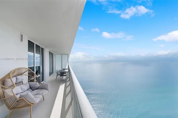 $8,500 | 1830 South Ocean Drive, Unit 4503, Hallandale Beach, FL 33009