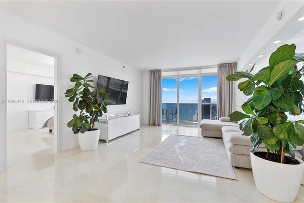 $8,500 | 1830 South Ocean Drive, Unit 4503, Hallandale Beach, FL 33009