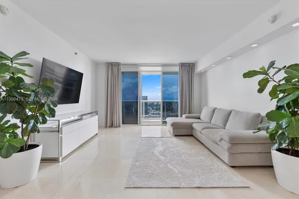 $8,500 | 1830 South Ocean Drive, Unit 4503, Hallandale Beach, FL 33009