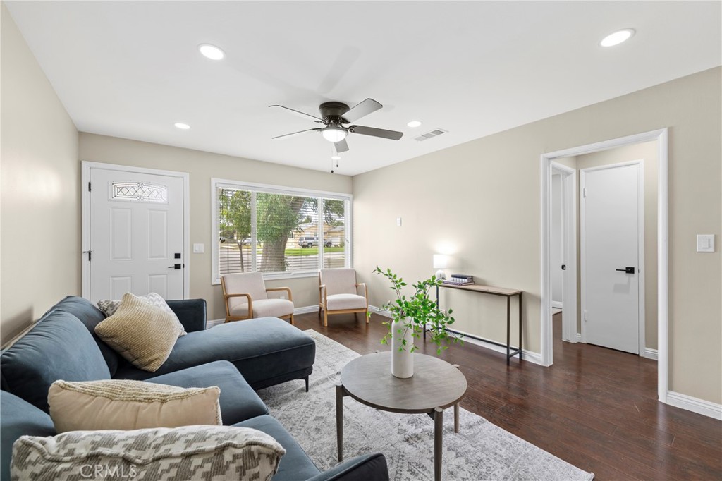 232 Olive Place Brea, CA 92821 - Photo 5 of 26