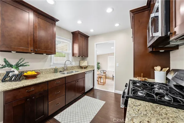 $4,500 | 232 Olive Place, Brea, CA 92821