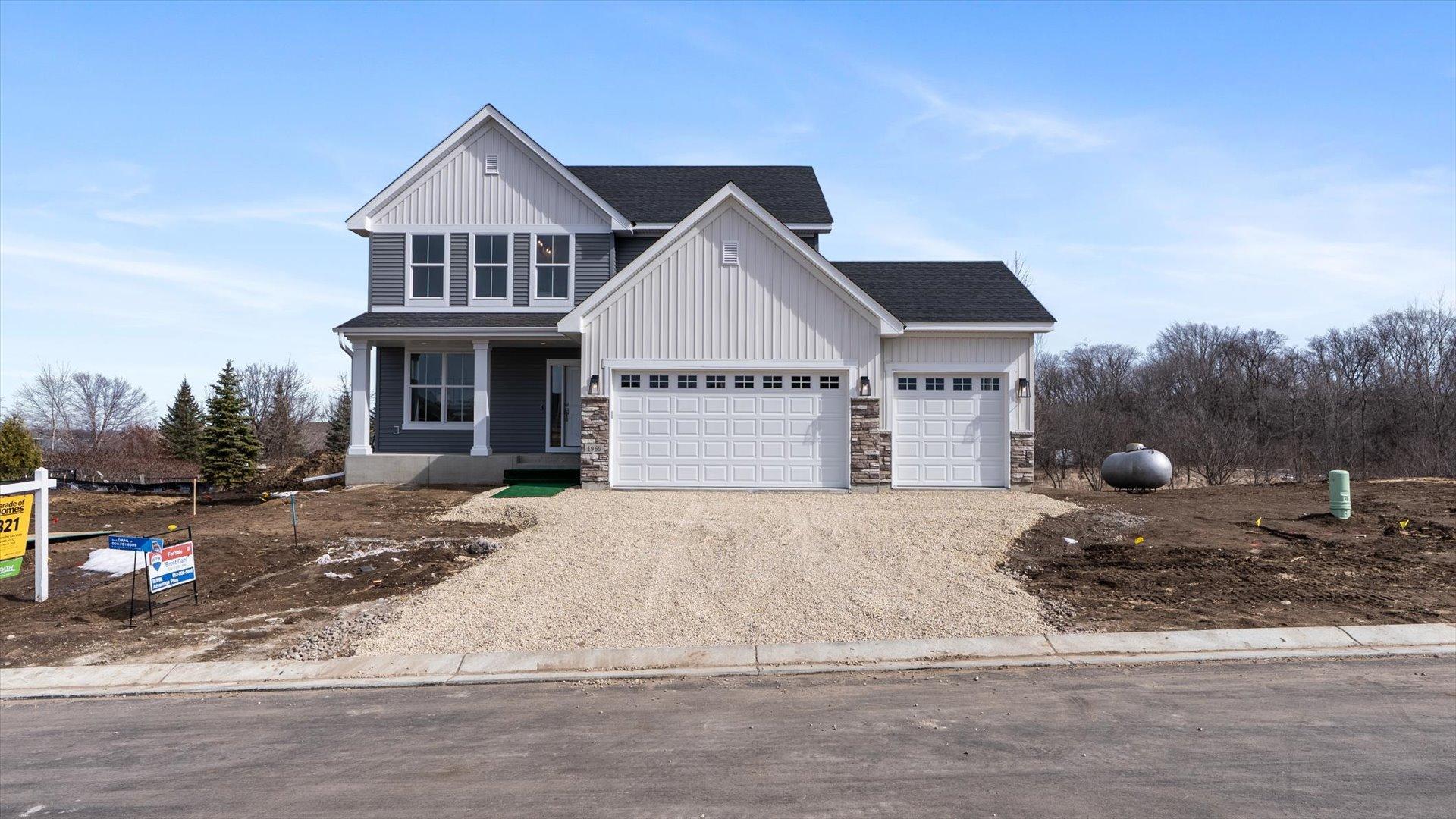 2018 Lusitano Street Shakopee, MN 55379 - Photo 2 of 53