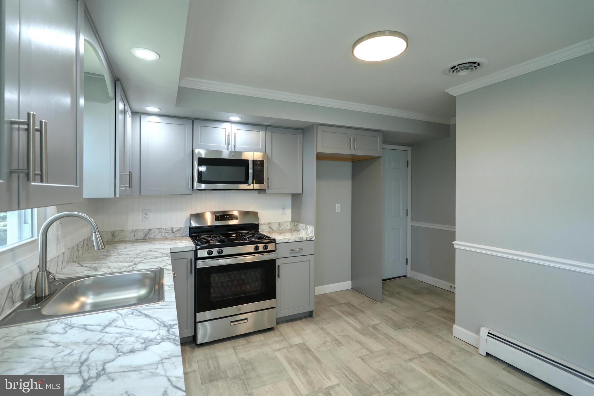 113 Old Orchard Road York, PA 17403 - Photo 11 of 30 Gallery Image 11