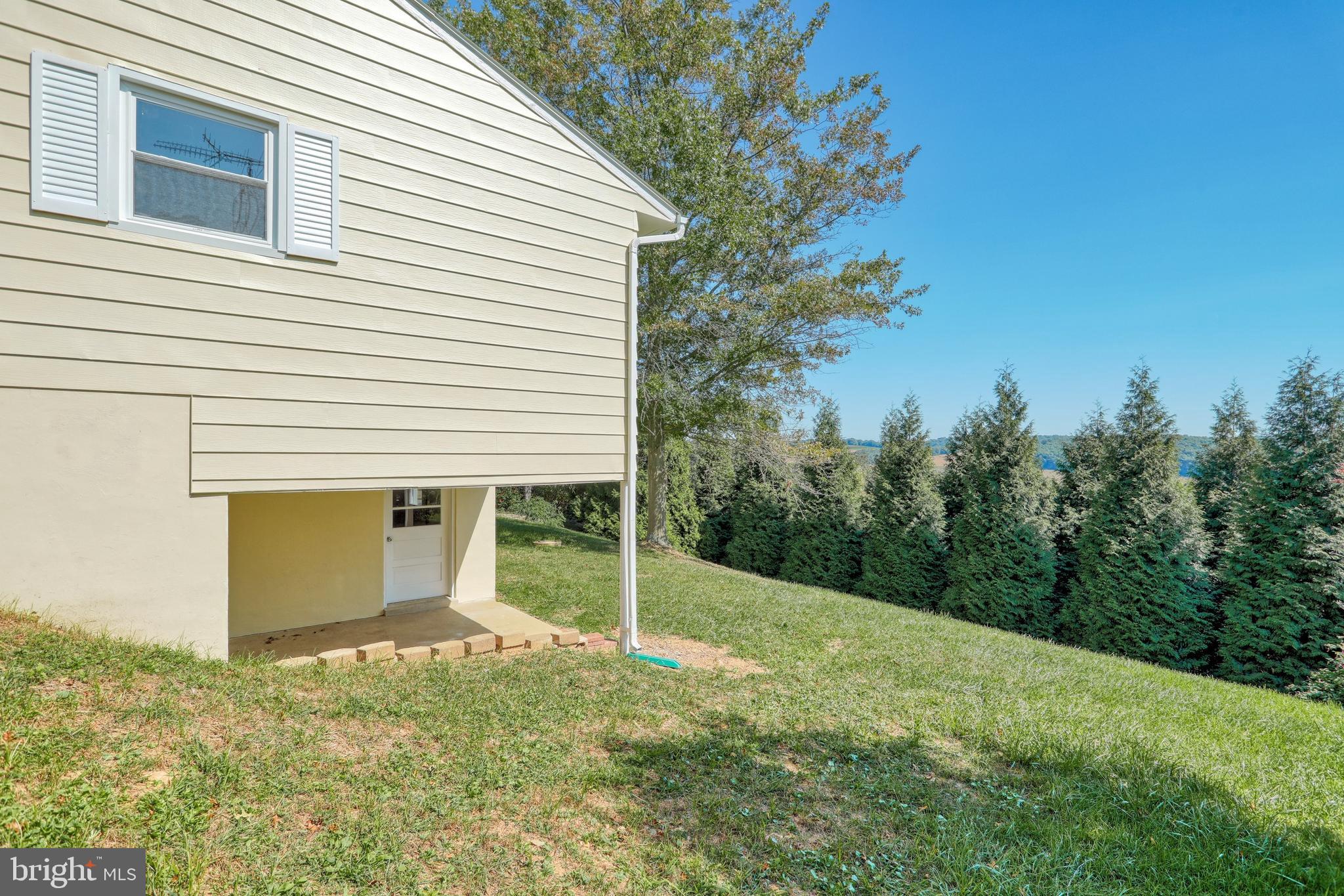 113 Old Orchard Road York, PA 17403 - Photo 28 of 30 Gallery Image 28