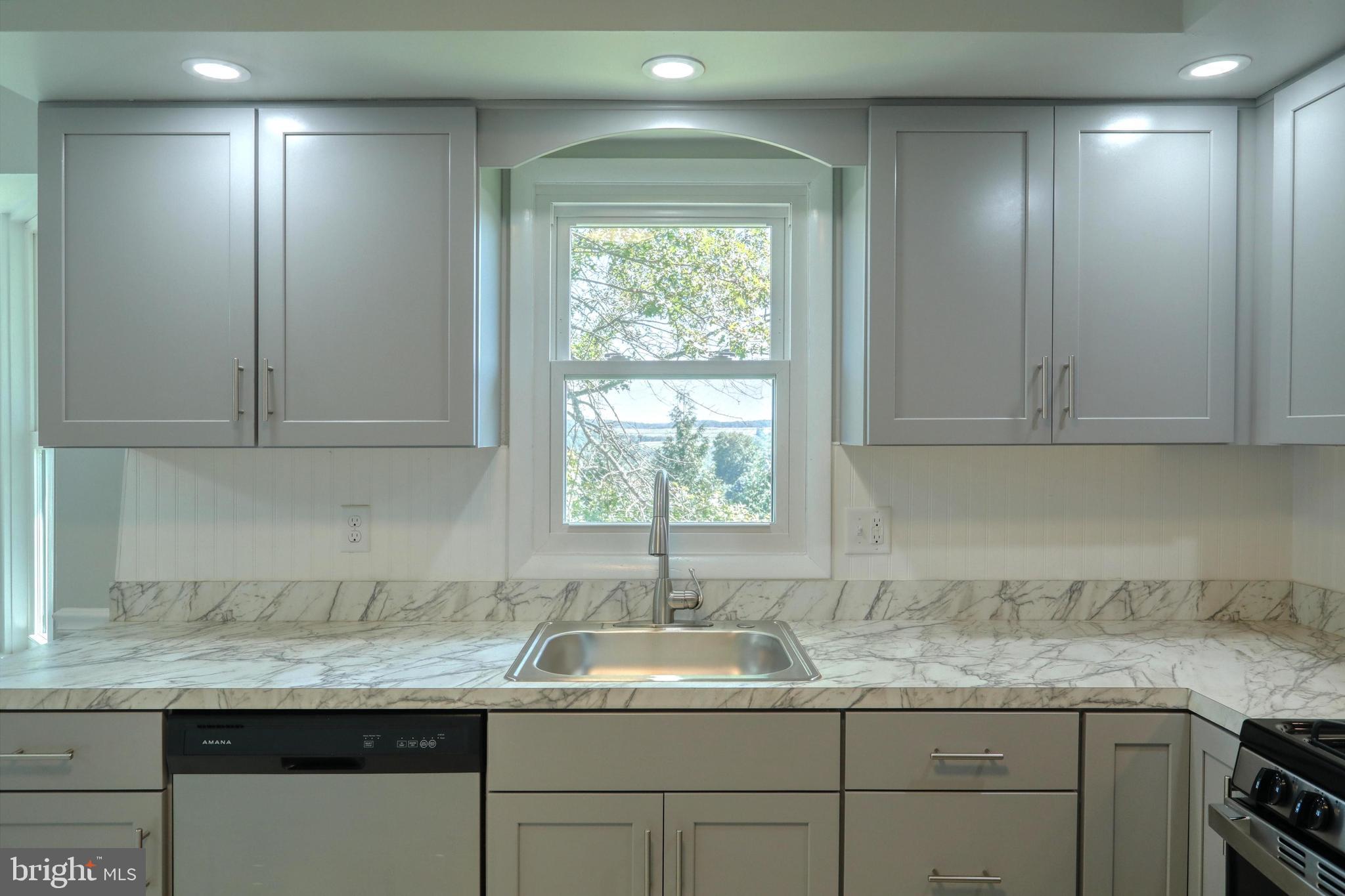 113 Old Orchard Road York, PA 17403 - Photo 10 of 30 Gallery Image 10