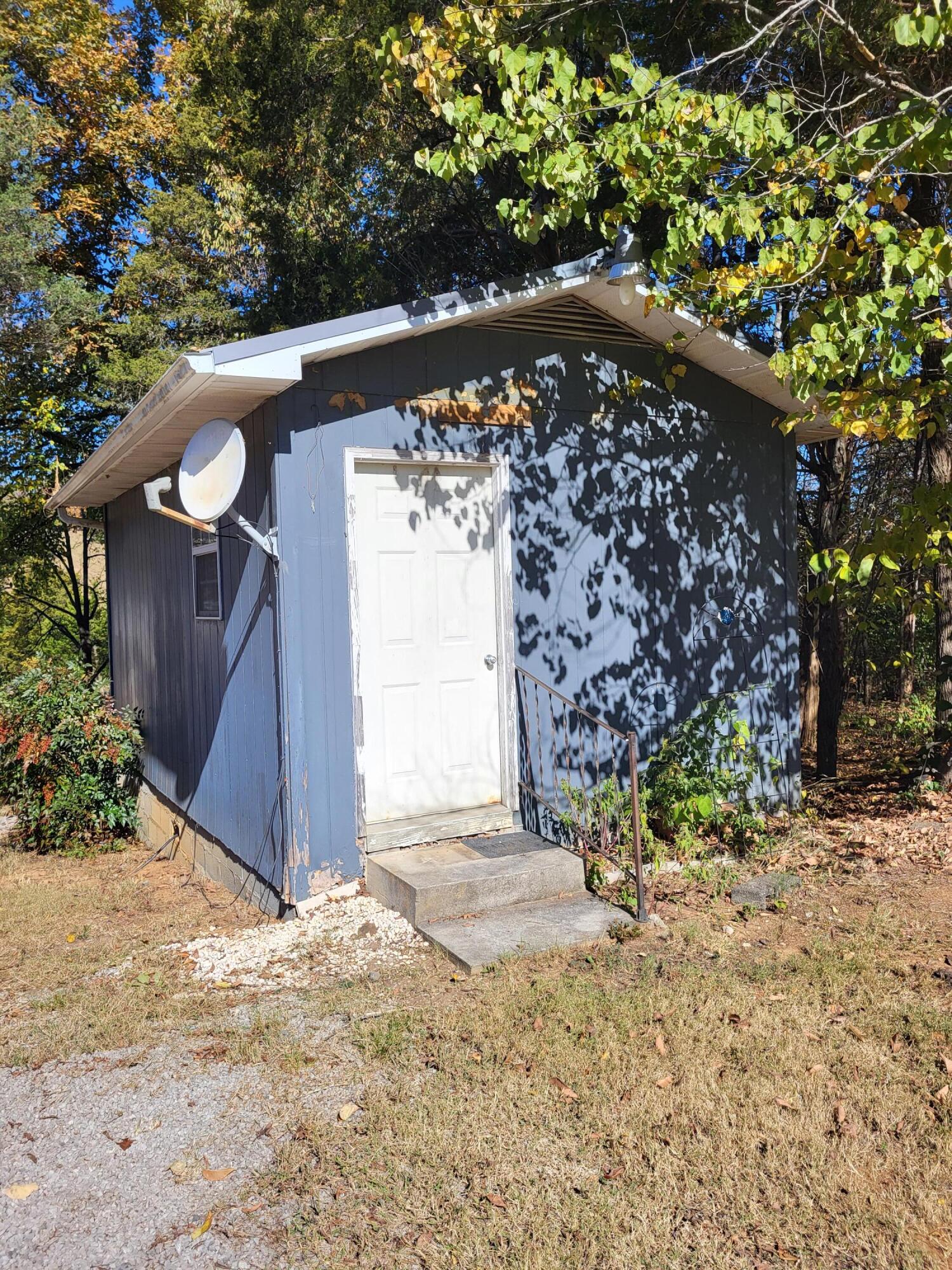 474 Cline Road Dandridge, TN 37725 - Photo 4 of 23 20221020_113216