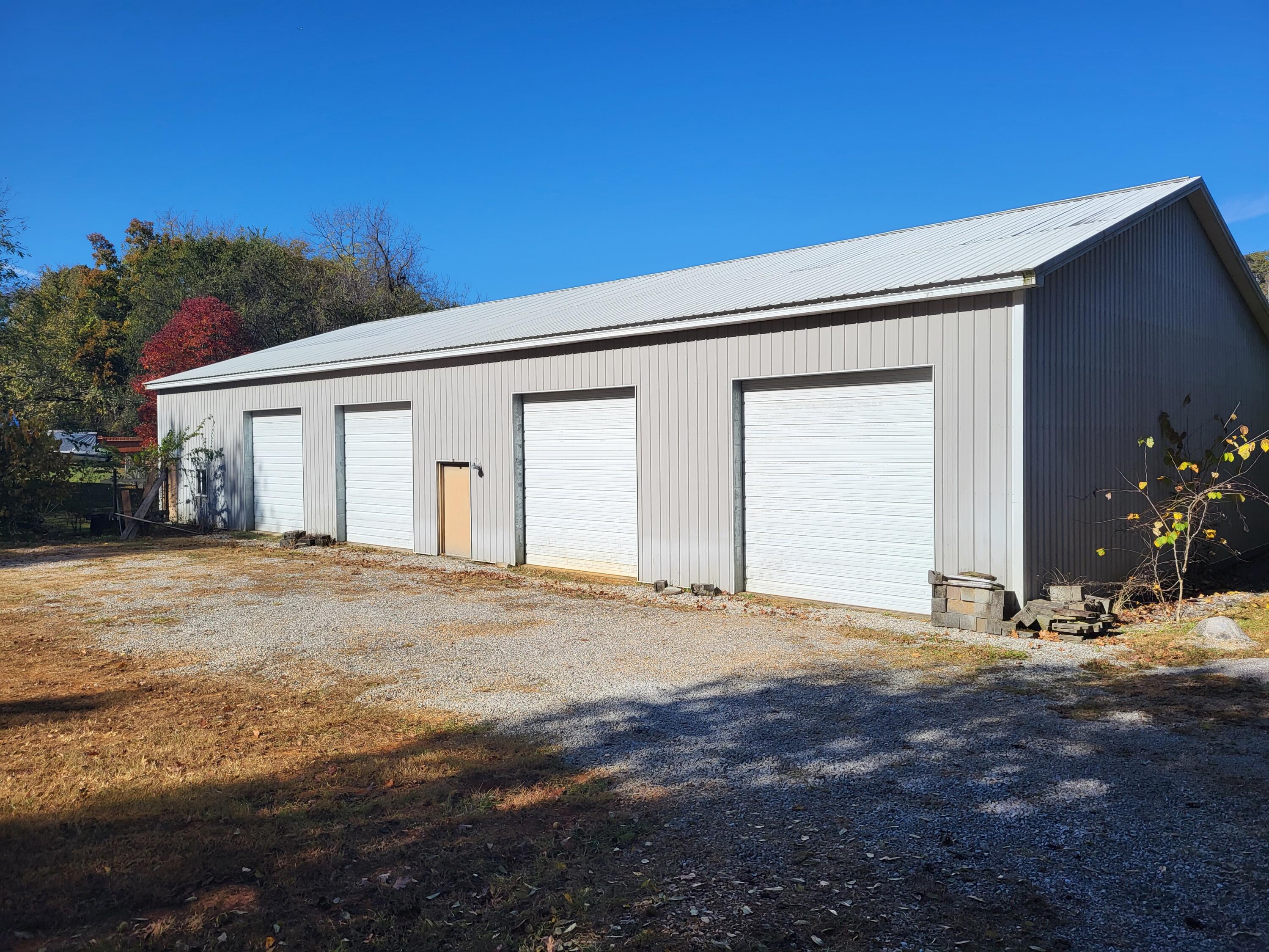 474 Cline Road Dandridge, TN 37725 - Photo 5 of 23 20221020_112131