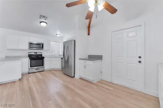 $469,999 | 2551 Boulder Point Court, Las Vegas, NV 89115