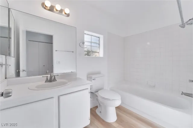 $469,999 | 2551 Boulder Point Court, Las Vegas, NV 89115