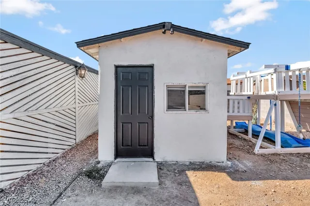 $469,999 | 2551 Boulder Point Court, Las Vegas, NV 89115