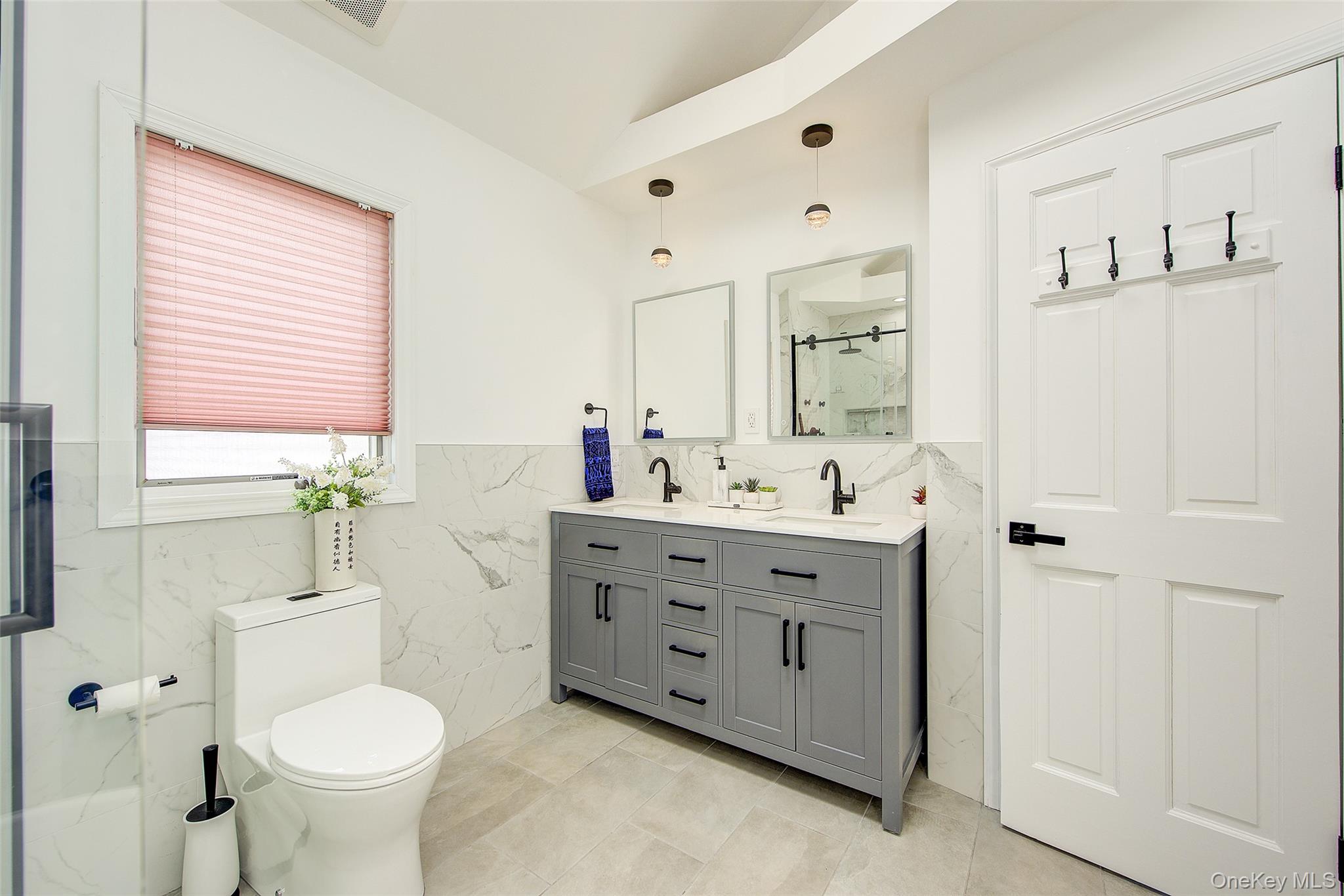 201-04 24th Road Queens, NY 11360 - Photo 35 of 50 Separate shower and tub