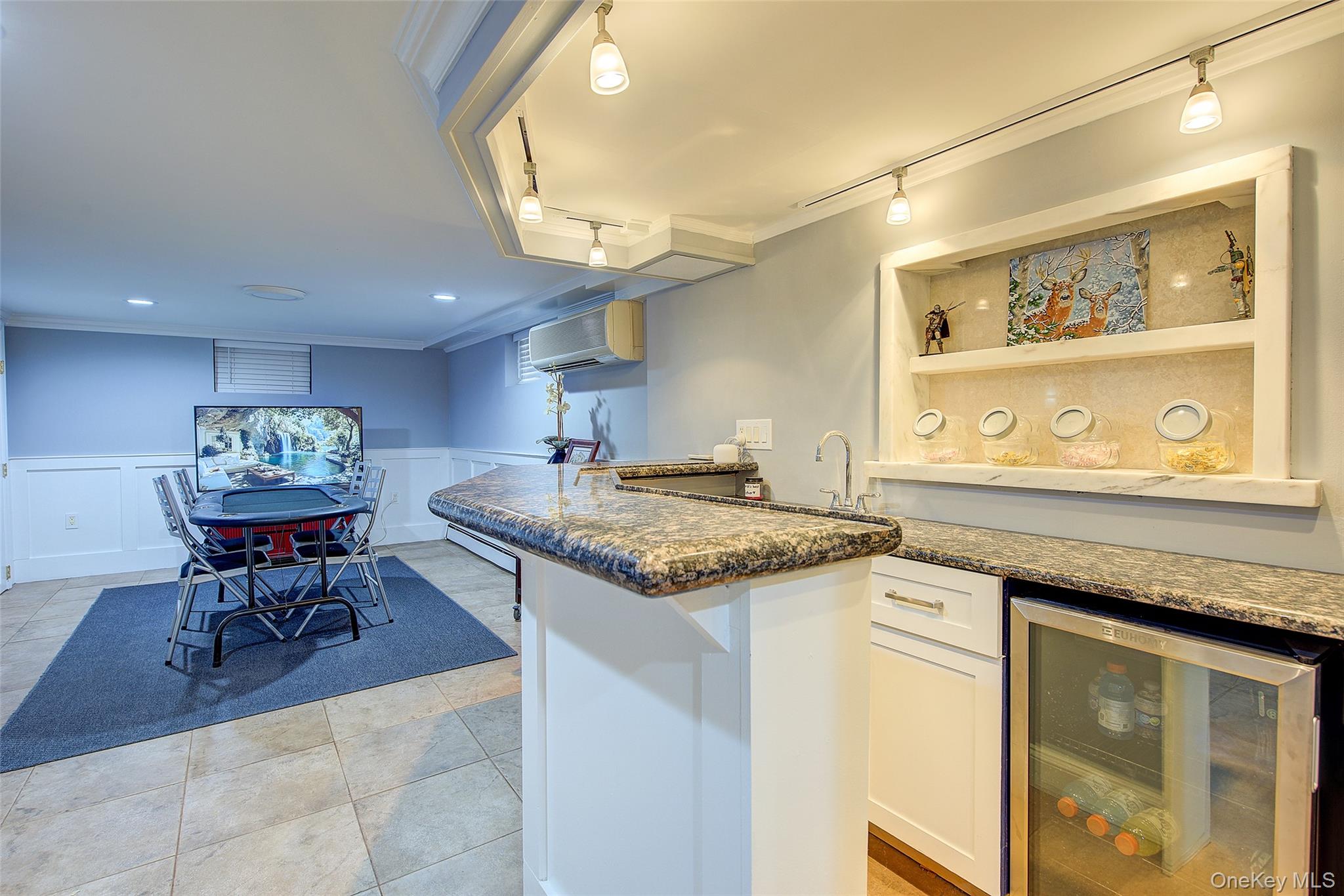 201-04 24th Road Queens, NY 11360 - Photo 39 of 50 Wet bar in the basement