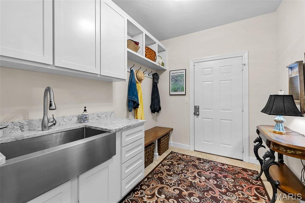 725 Crown Pointe Farms Defiance, MO 63341 - Photo 37 of 92