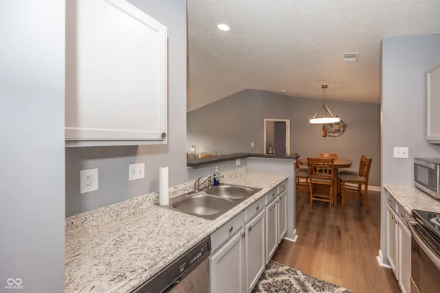 $185,000 | 8410 Glenwillow Lane, Unit 205, Indianapolis, IN 46278