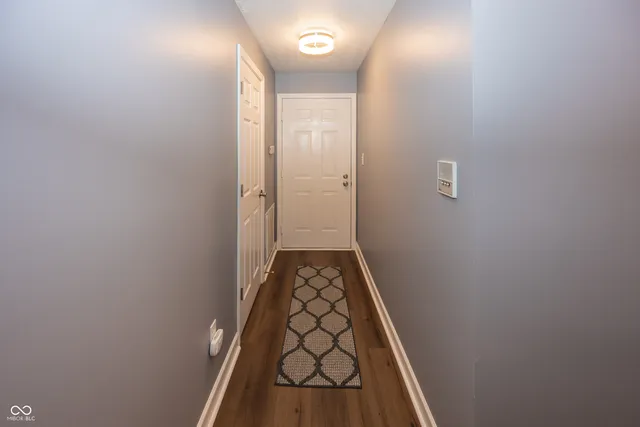 $185,000 | 8410 Glenwillow Lane, Unit 205, Indianapolis, IN 46278