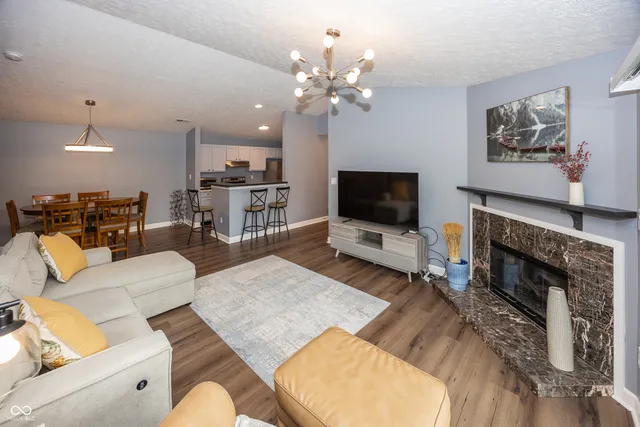 $185,000 | 8410 Glenwillow Lane, Unit 205, Indianapolis, IN 46278
