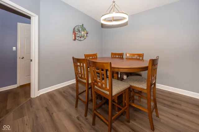 $185,000 | 8410 Glenwillow Lane, Unit 205, Indianapolis, IN 46278