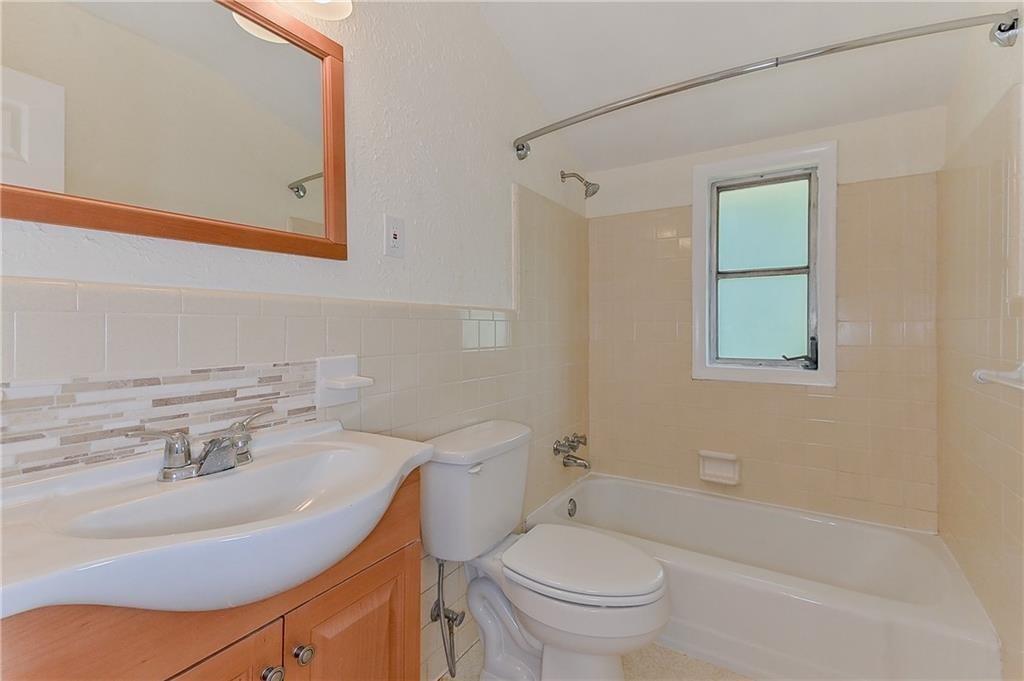 1935 Inverness Road Smyrna, GA 30080 - Photo 27 of 44 Gallery Image 27