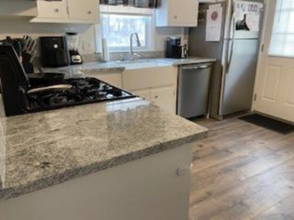 19 Harris Road Lynn, MA 01904 - Photo 11 of 32 Gallery Image 11