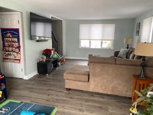 19 Harris Road Lynn, MA 01904 - Photo 6 of 32 Gallery Image 6