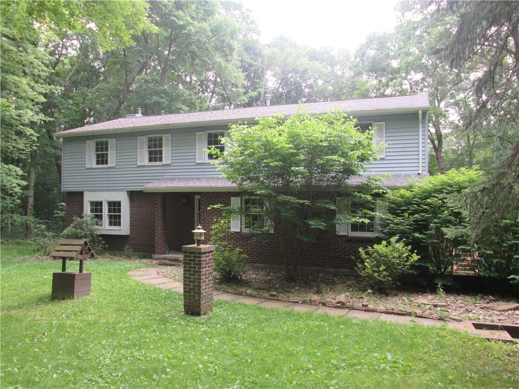 182 Woodcrest Road Butler, PA 16002 - Photo 2 of 25