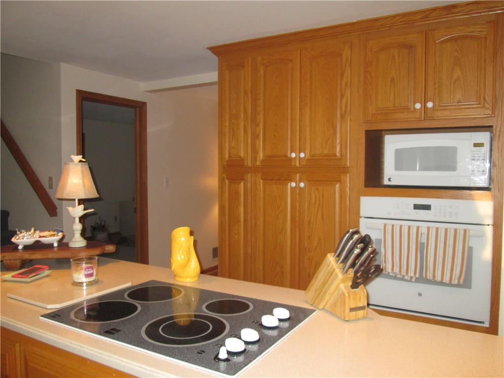 182 Woodcrest Road Butler, PA 16002 - Photo 6 of 25 Island cooktop