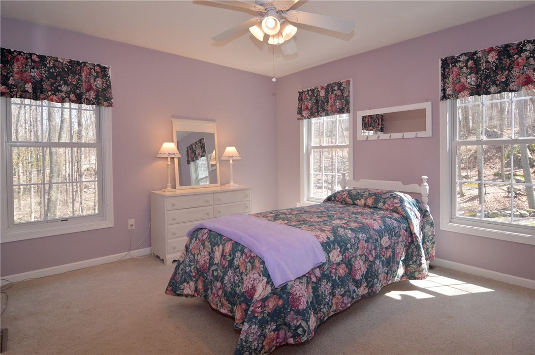 191 Old Staples Road Cumberland, RI 02864 - Photo 28 of 39 Gallery Image 28