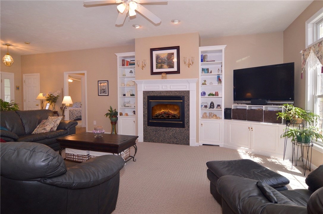191 Old Staples Road Cumberland, RI 02864 - Photo 4 of 39 Gallery Image 4