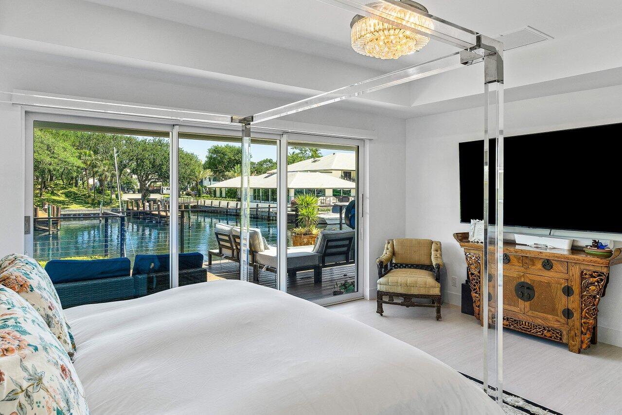 5282 Boca Marina Circle South Boca Raton, FL 33487 - Photo 11 of 40 024-5280BocaMarinaCircleSouth-BocaRaton-