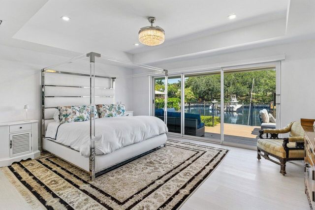 $2,825,000 | 5282 Boca Marina Circle South, Boca Raton, FL 33487