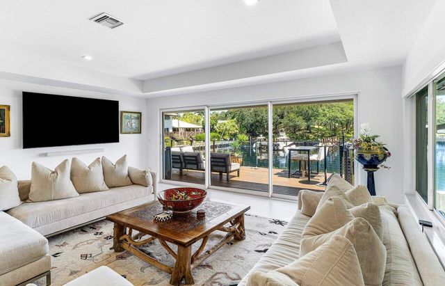 $2,825,000 | 5282 Boca Marina Circle South, Boca Raton, FL 33487