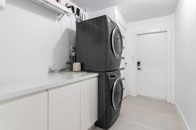 $2,825,000 | 5282 Boca Marina Circle South, Boca Raton, FL 33487