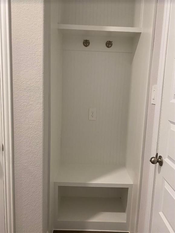 7833 Sunset Boulevard Rowlett, TX 75088 - Photo 19 of 20 a close view of closet