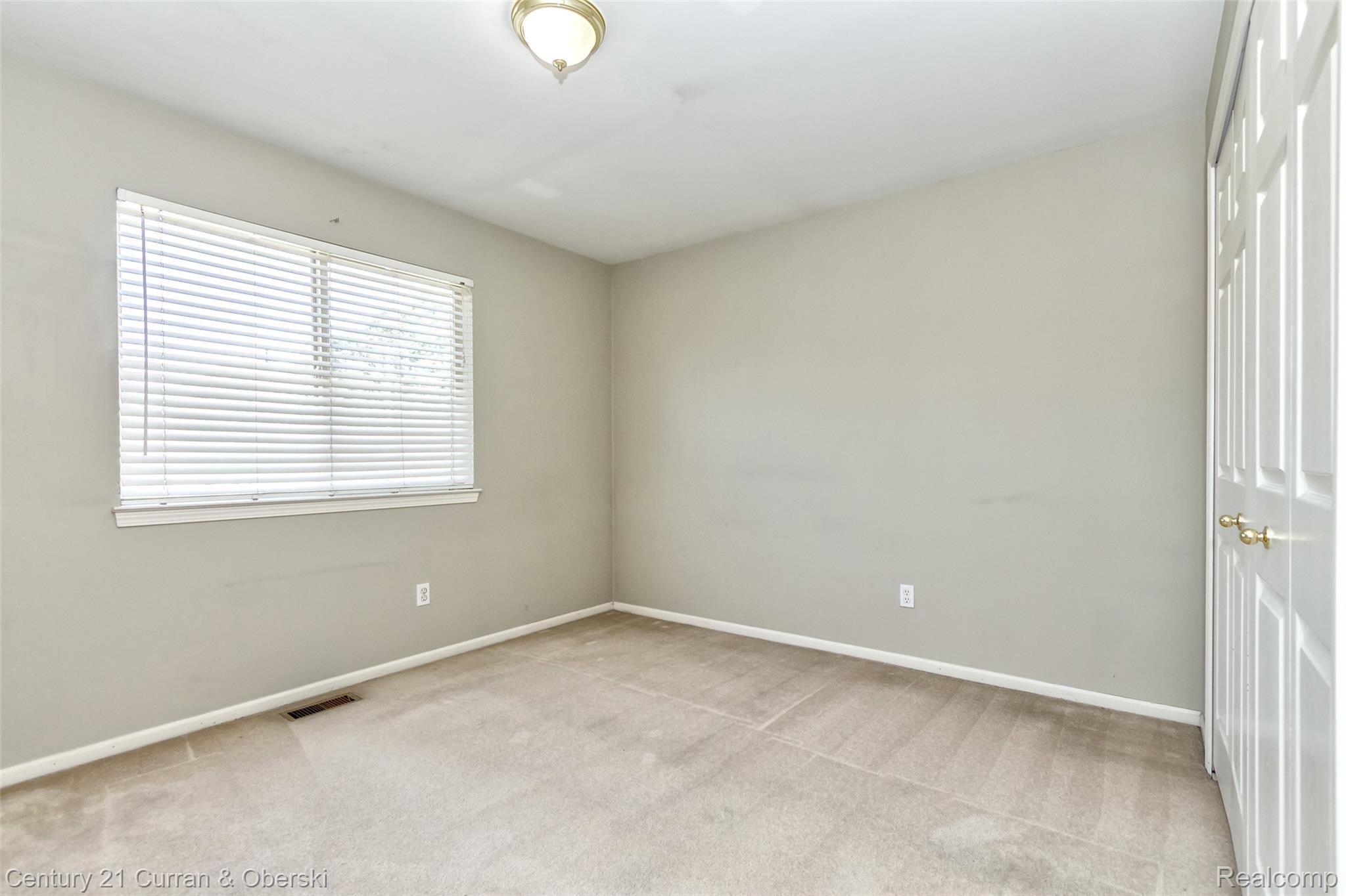 9721 Stark Road Livonia, MI 48150 - Photo 33 of 44 Bedroom