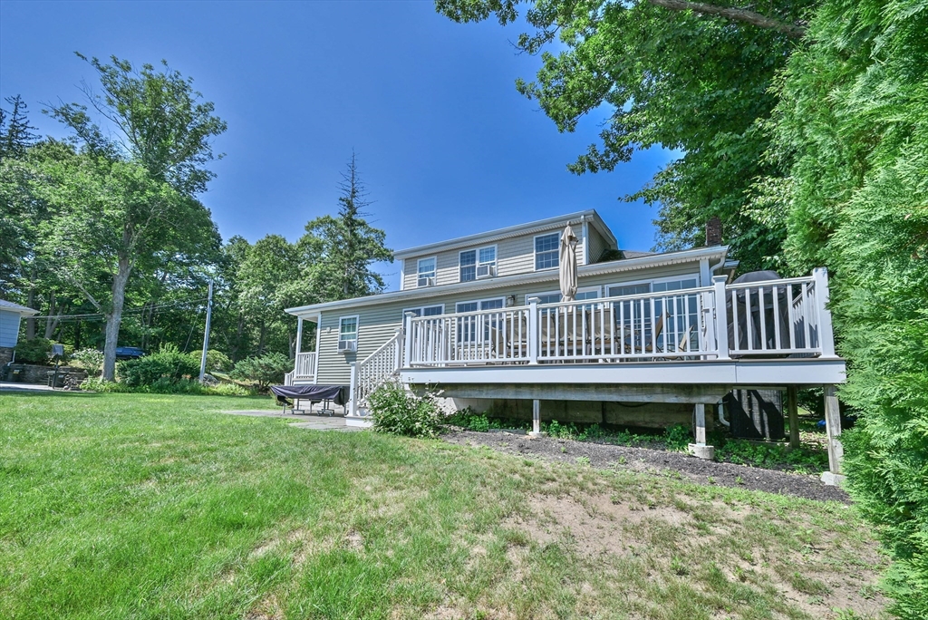 261 Thompson Road Webster, MA 01570 - Photo 6 of 42