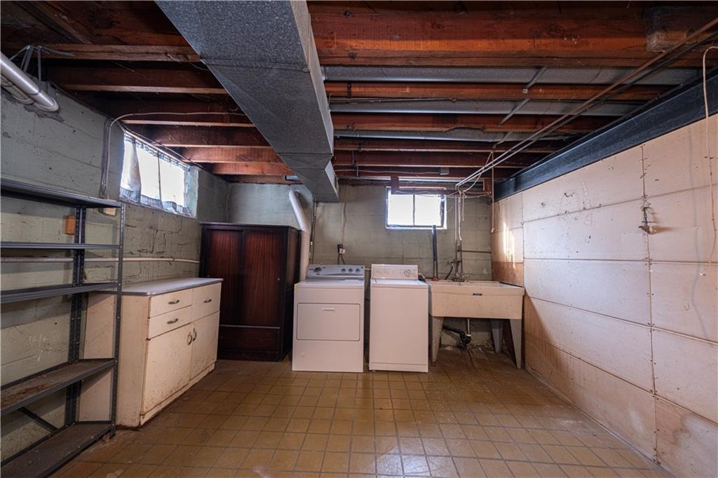 2511 McNeilly Road Pittsburgh, PA 15226 - Photo 21 of 23 a room with storage and utility