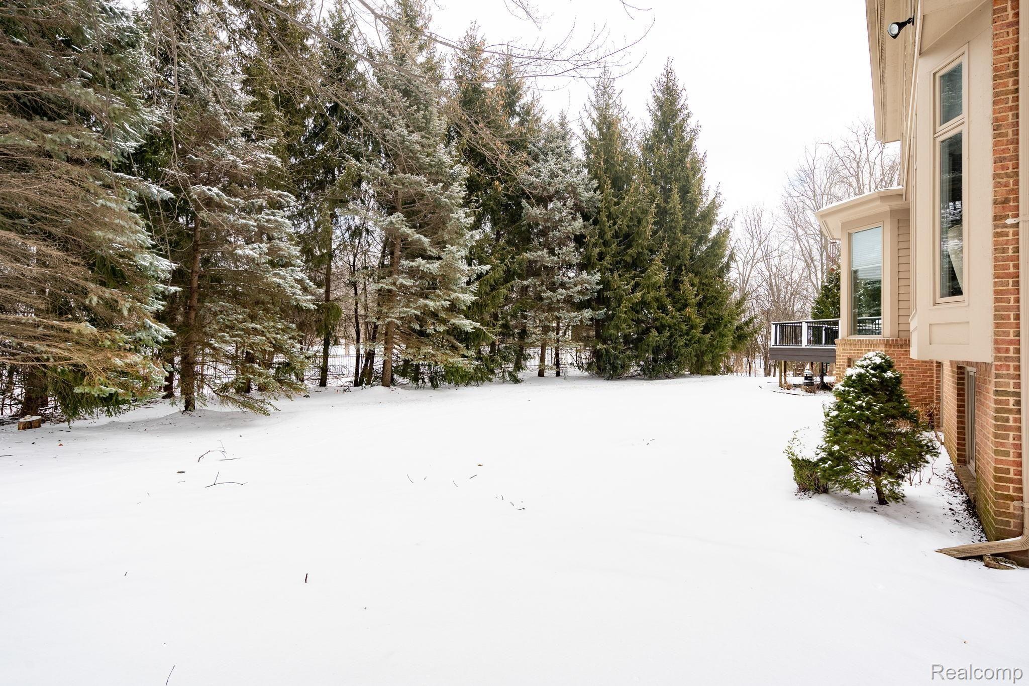 3960 Oak Pointe Court Rochester, MI 48306 - Photo 50 of 55 58-web-or-mls-3960-Oak-Pointe-Ct-58.jpg
