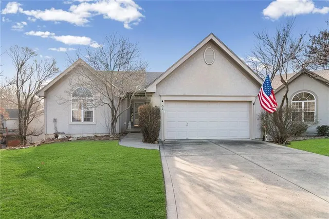 $350,000 | 8604 North Liston Avenue, Kansas City, MO 64154